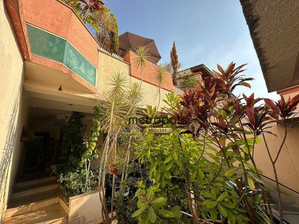 Sobrado, 3 quartos, 220 m² - Foto 2