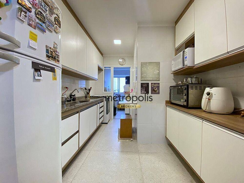 Apartamento à venda com 2 quartos, 69m² - Foto 2