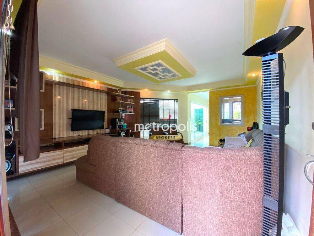 Sobrado, 3 quartos, 417 m² - Foto 1