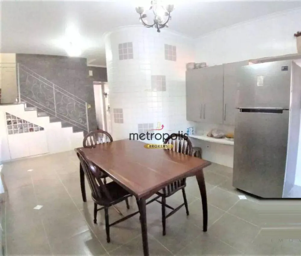 Sobrado, 3 quartos, 243 m² - Foto 4