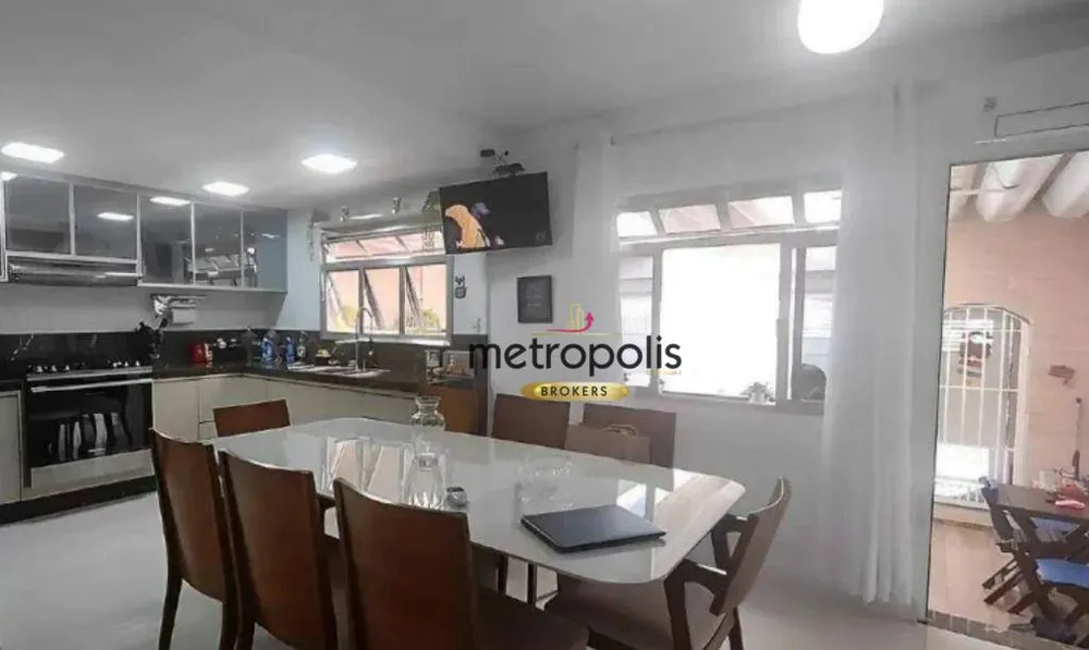 Casa, 4 quartos, 192 m² - Foto 2