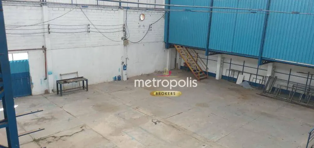 Depósito-Galpão, 2700 m² - Foto 2