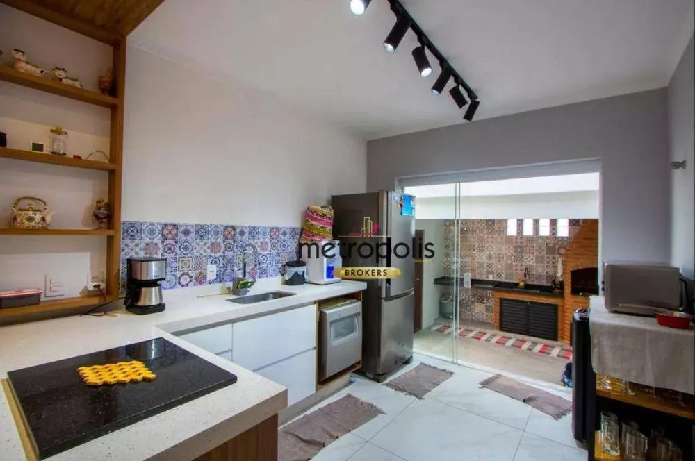 Sobrado, 3 quartos, 250 m² - Foto 1