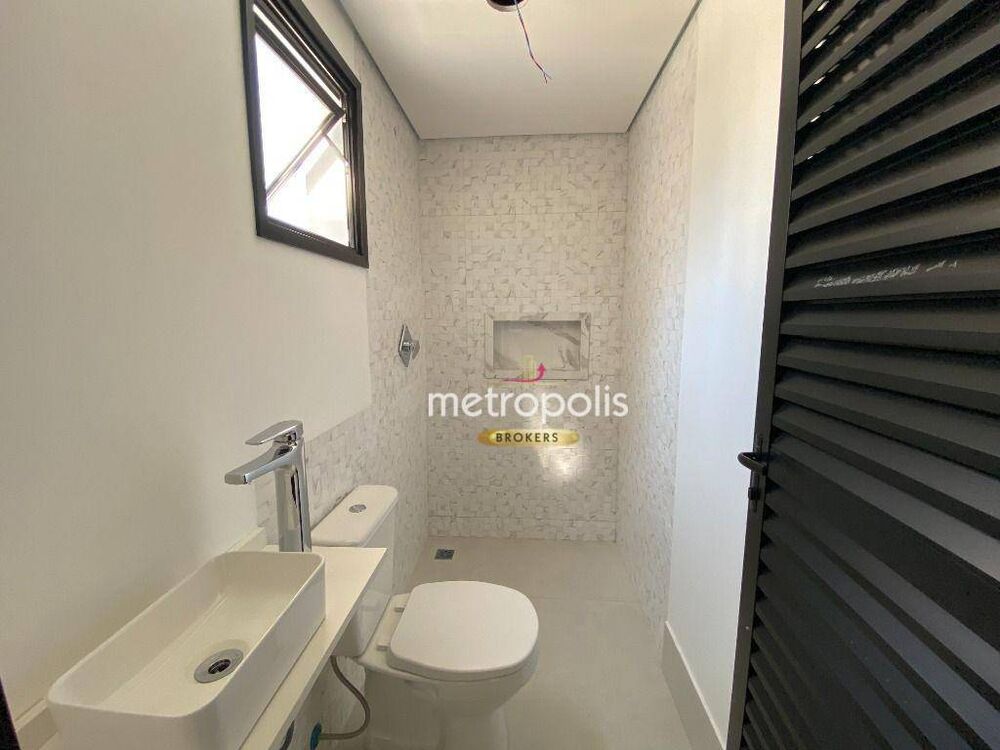 Sobrado à venda e aluguel com 3 quartos, 300m² - Foto 4