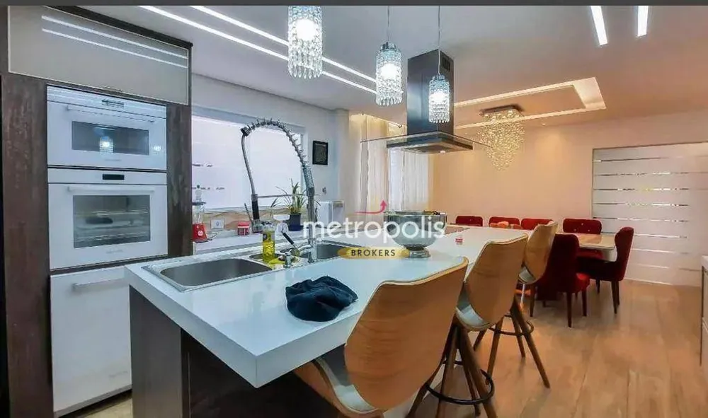 Sobrado, 3 quartos, 220 m² - Foto 2