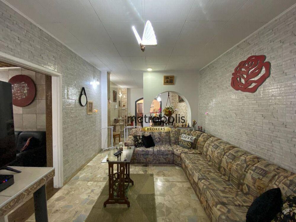 Casa à venda com 6 quartos, 268m² - Foto 2