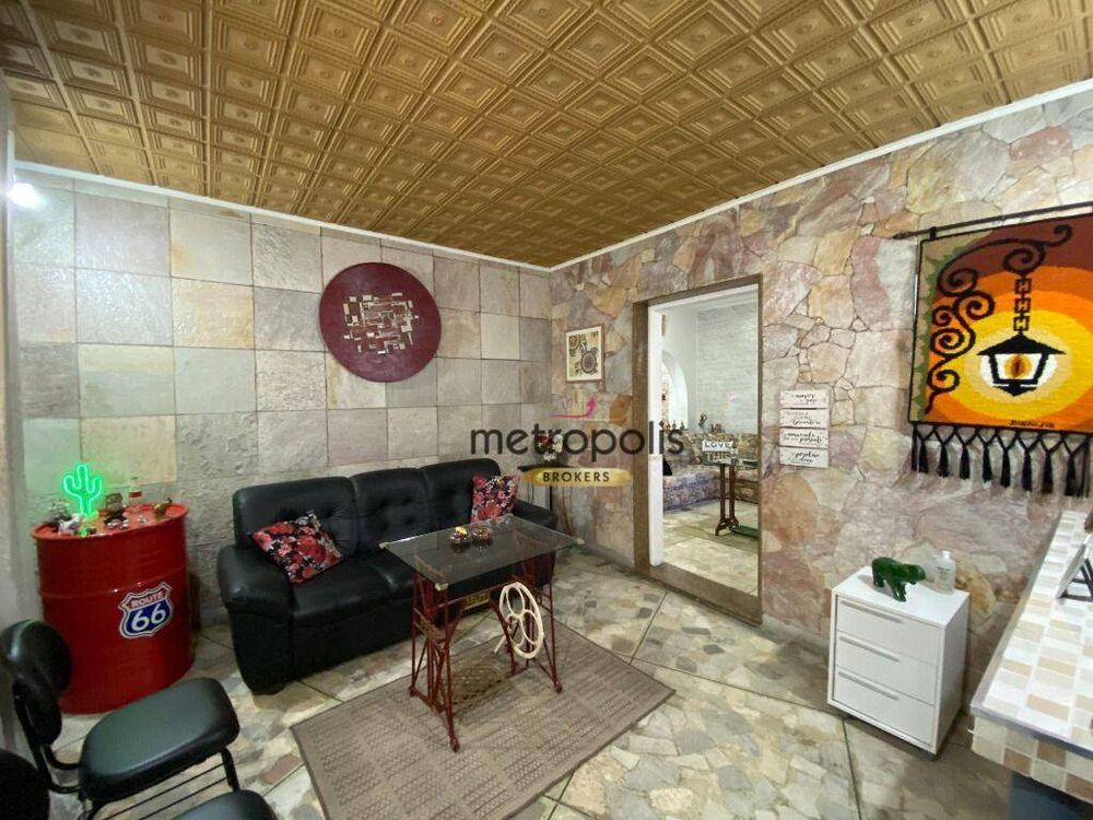 Casa à venda com 6 quartos, 268m² - Foto 1