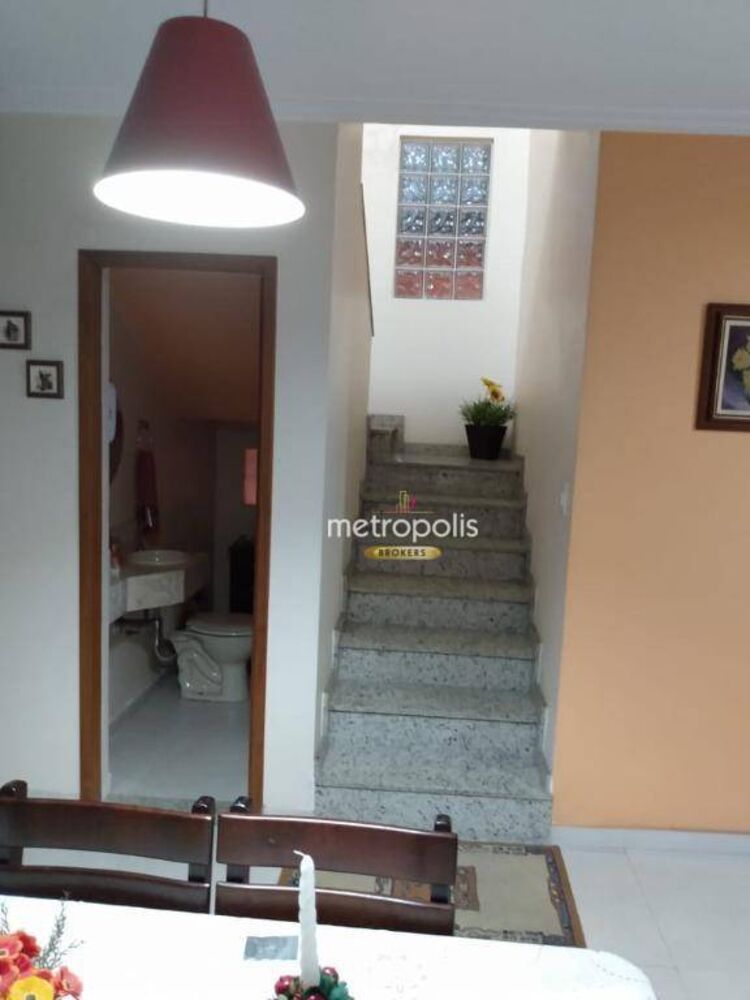 Sobrado, 3 quartos, 200 m² - Foto 1