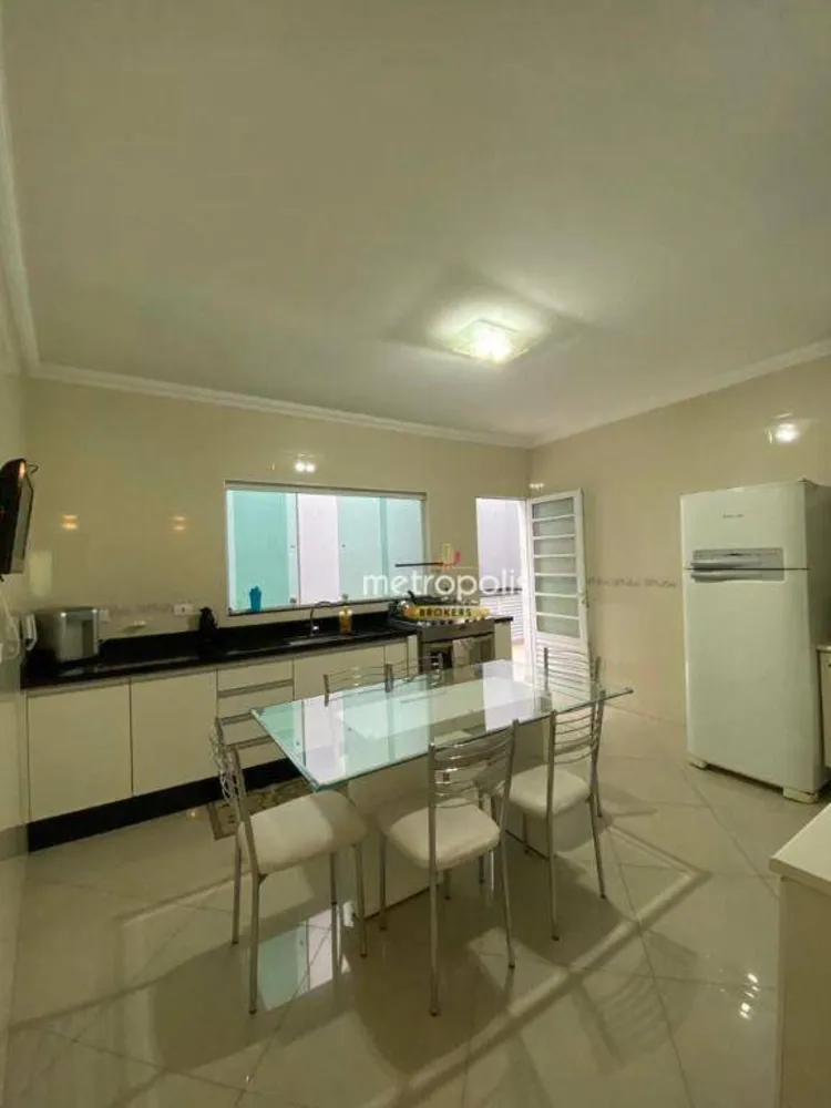 Sobrado, 3 quartos, 248 m² - Foto 2