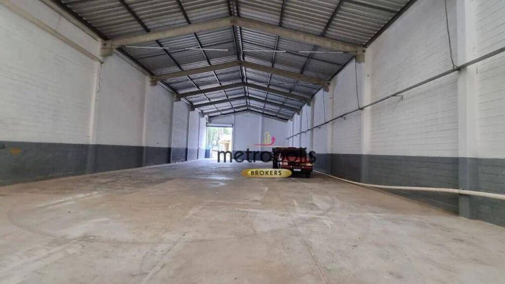 Depósito-Galpão, 650 m² - Foto 1