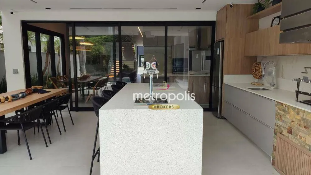 Sobrado, 6 quartos, 391 m² - Foto 4