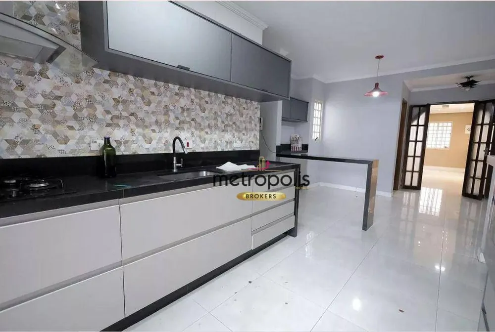 Sobrado, 3 quartos, 169 m² - Foto 1