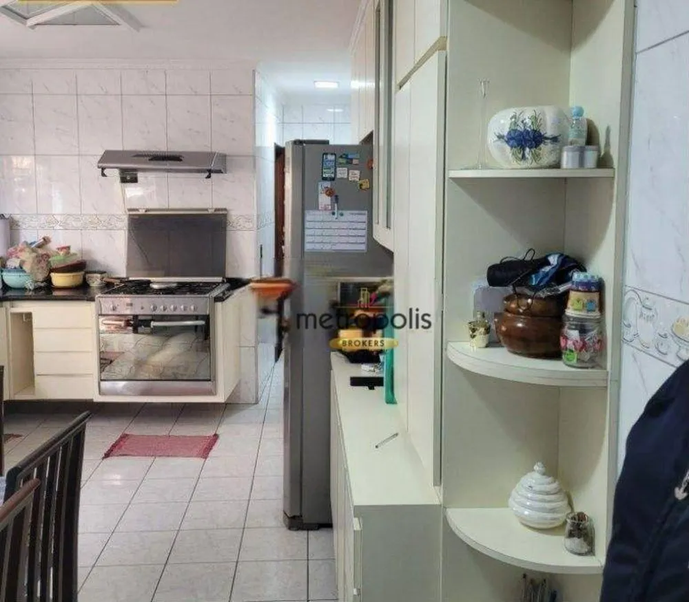 Sobrado, 4 quartos, 200 m² - Foto 2