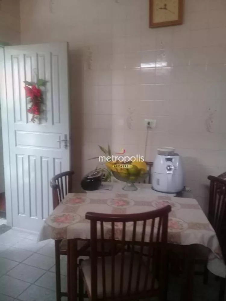 Casa, 2 quartos, 210 m² - Foto 1