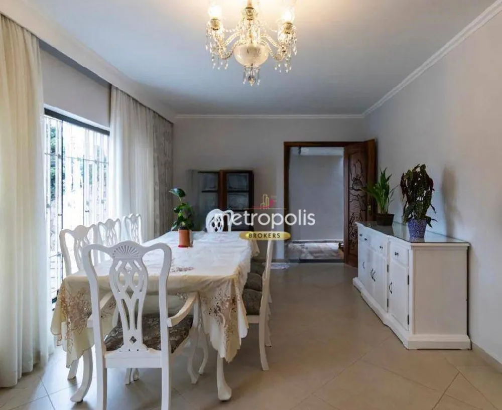 Sobrado, 4 quartos, 348 m² - Foto 1
