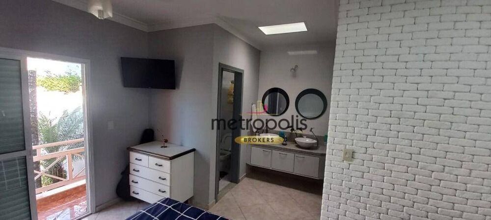 Sobrado à venda com 3 quartos, 237m² - Foto 5