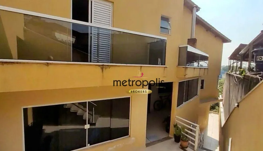 Casa, 4 quartos, 230 m² - Foto 2