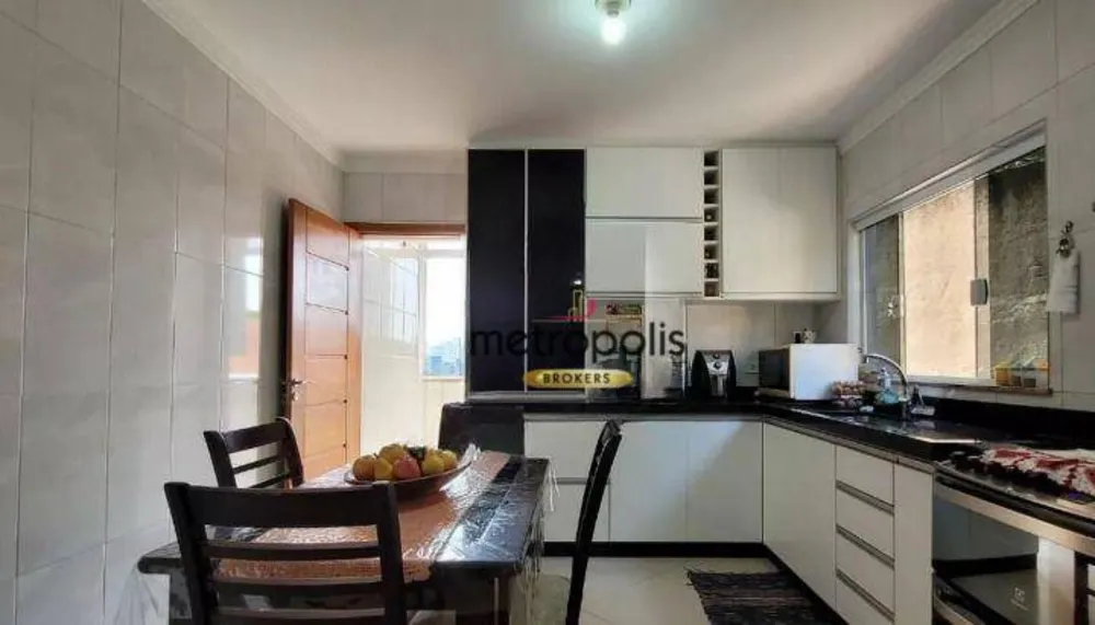Casa, 4 quartos, 230 m² - Foto 1