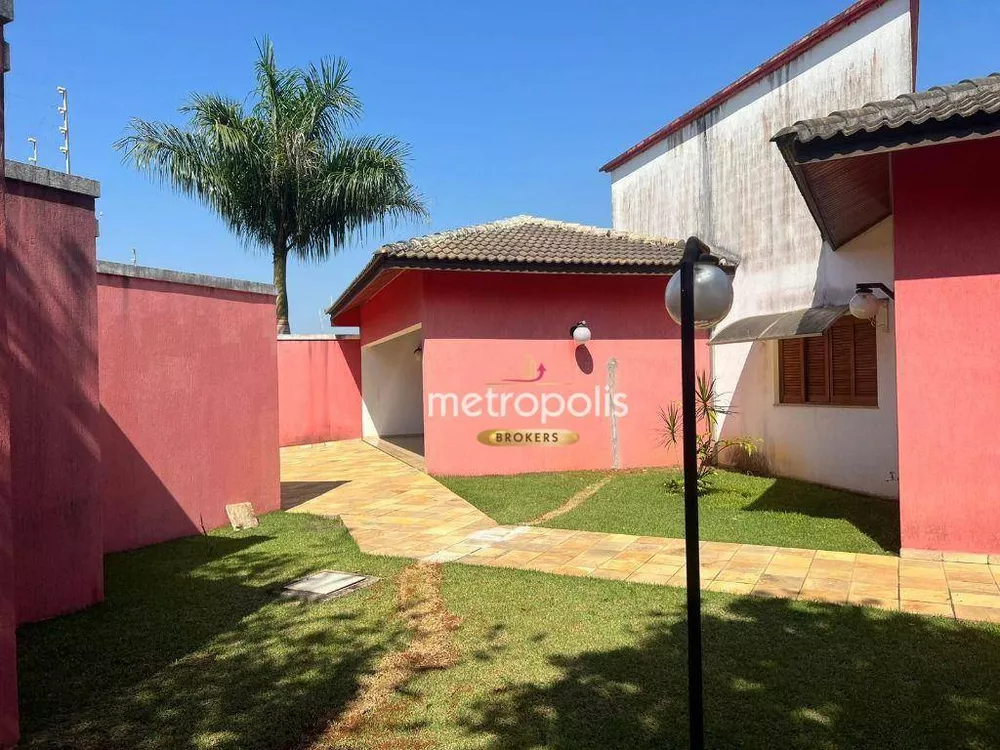 Casa de Condomínio à venda com 4 quartos, 442m² - Foto 2