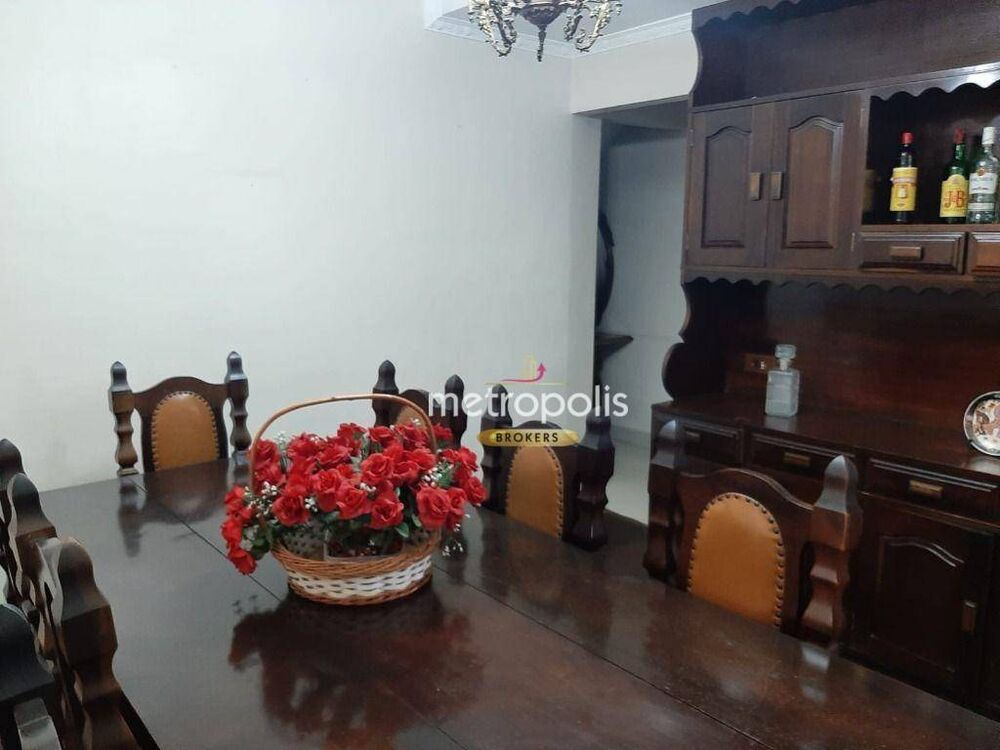 Sobrado à venda com 6 quartos, 264m² - Foto 2