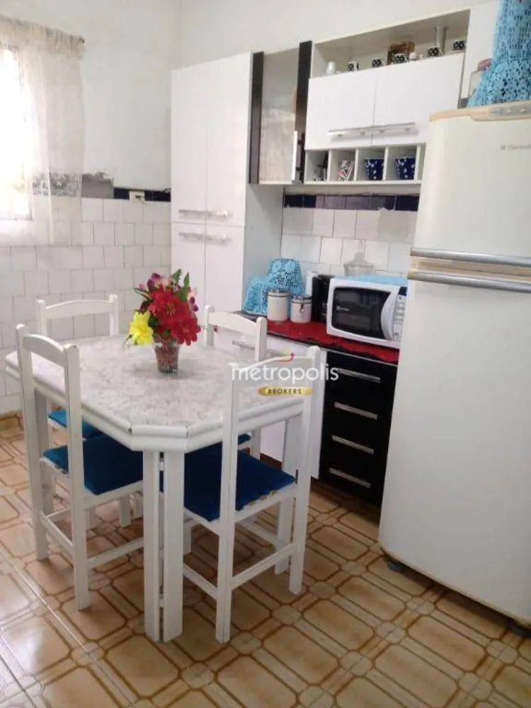 Casa, 6 quartos, 140 m² - Foto 1