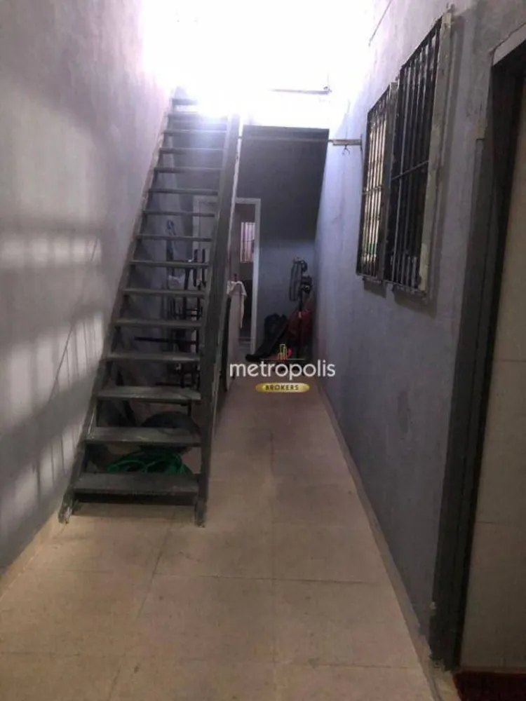 Depósito-Galpão, 718 m² - Foto 1