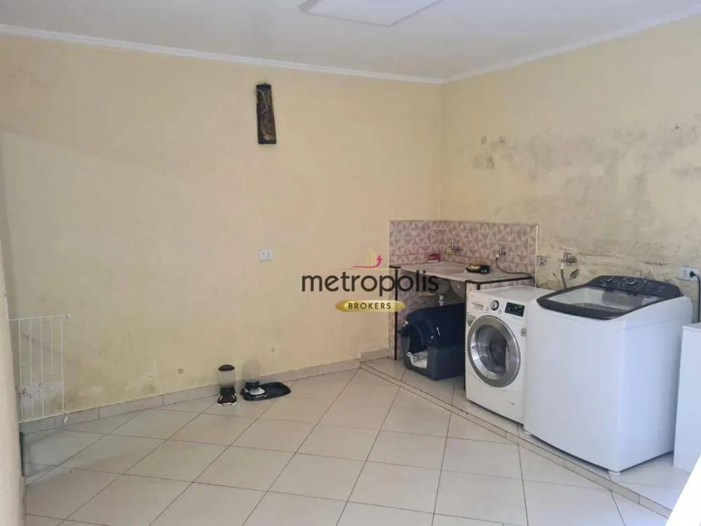 Sobrado, 3 quartos, 243 m² - Foto 1