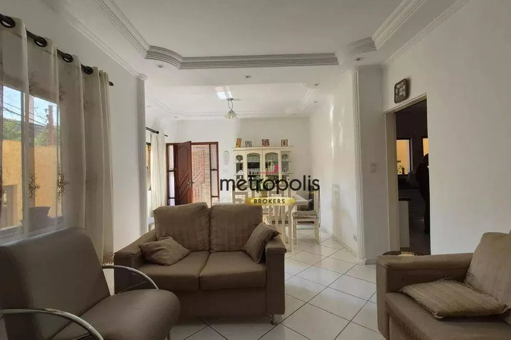 Sobrado, 3 quartos, 215 m² - Foto 1