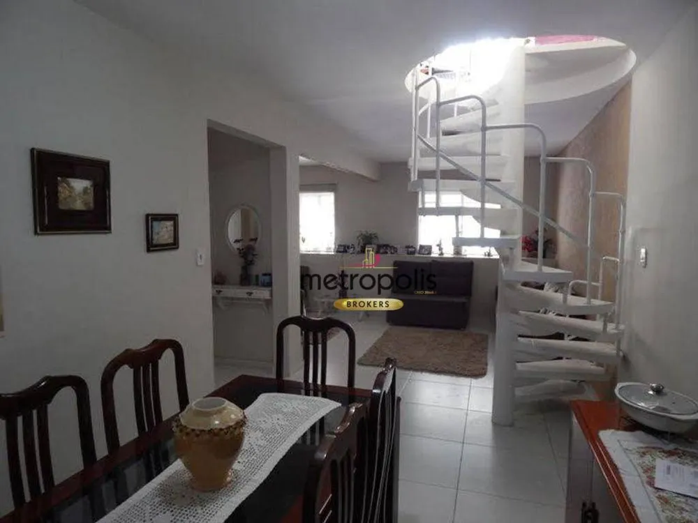 Sobrado, 3 quartos, 195 m² - Foto 1