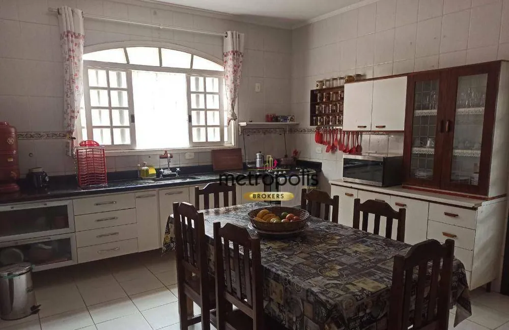 Sobrado, 5 quartos, 350 m² - Foto 1
