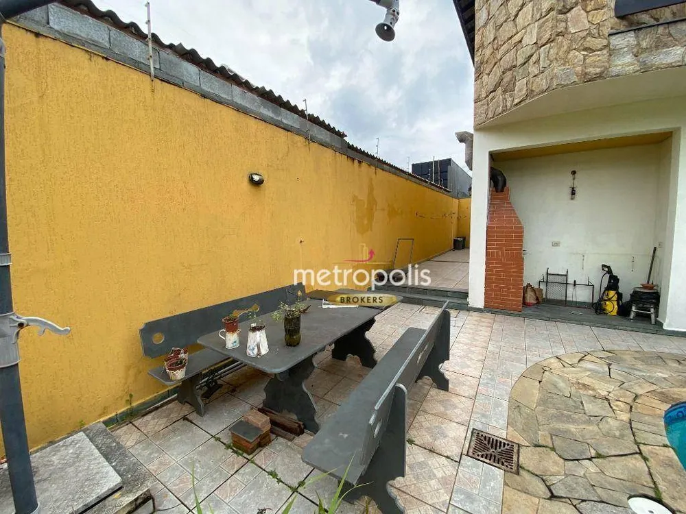 Casa, 4 quartos, 250 m² - Foto 1