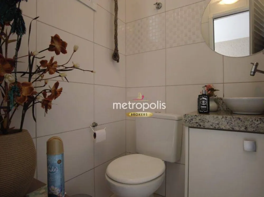 Sobrado, 3 quartos, 214 m² - Foto 1