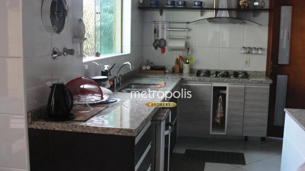 Casa, 4 quartos, 240 m² - Foto 8