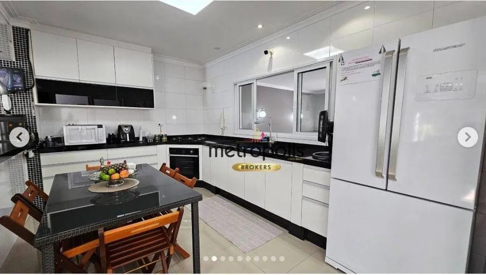 Sobrado, 3 quartos, 296 m² - Foto 2