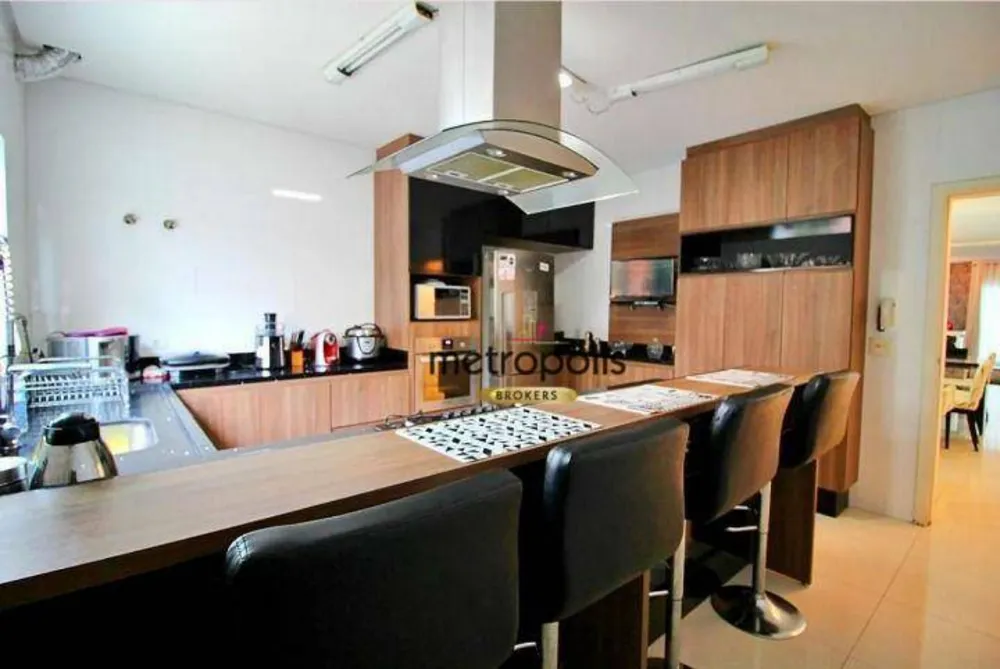 Sobrado, 3 quartos, 200 m² - Foto 1