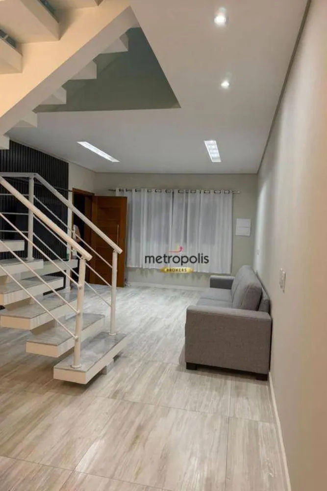 Sobrado, 3 quartos, 210 m² - Foto 1
