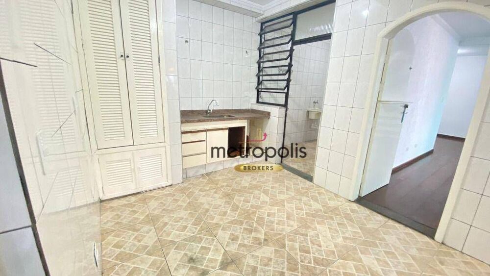 Casa à venda e aluguel com 3 quartos, 288m² - Foto 1