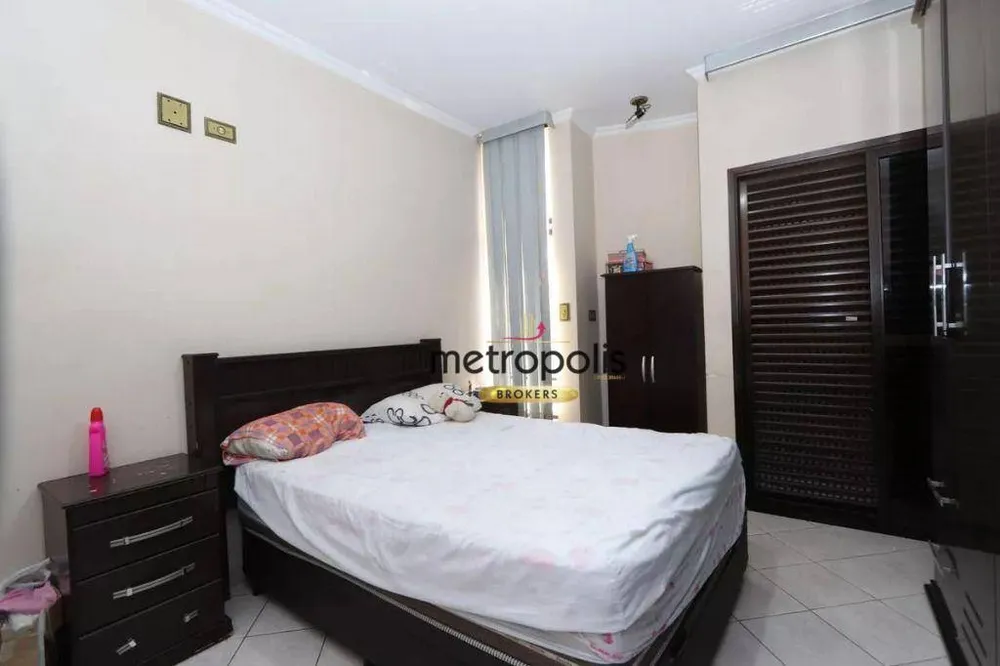 Sobrado, 3 quartos, 207 m² - Foto 1