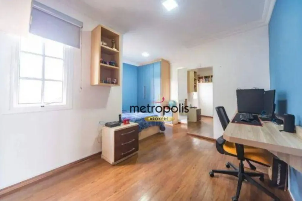 Sobrado, 4 quartos, 302 m² - Foto 1