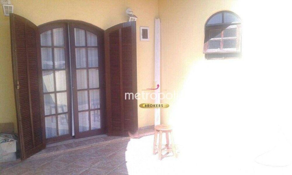 Sobrado, 3 quartos, 200 m² - Foto 1