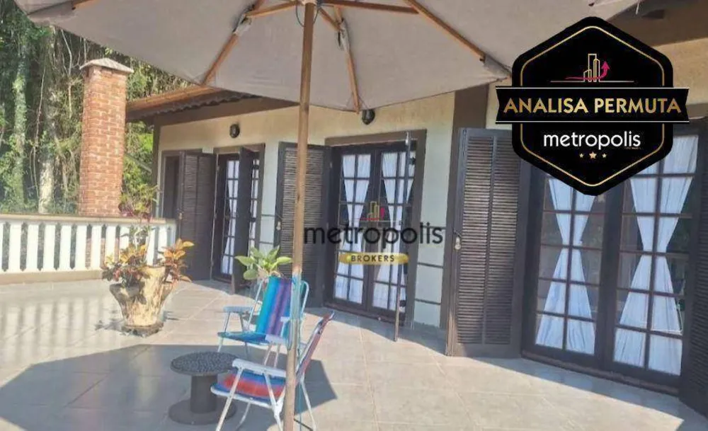 Chácara, 3 quartos, 2100 m² - Foto 1