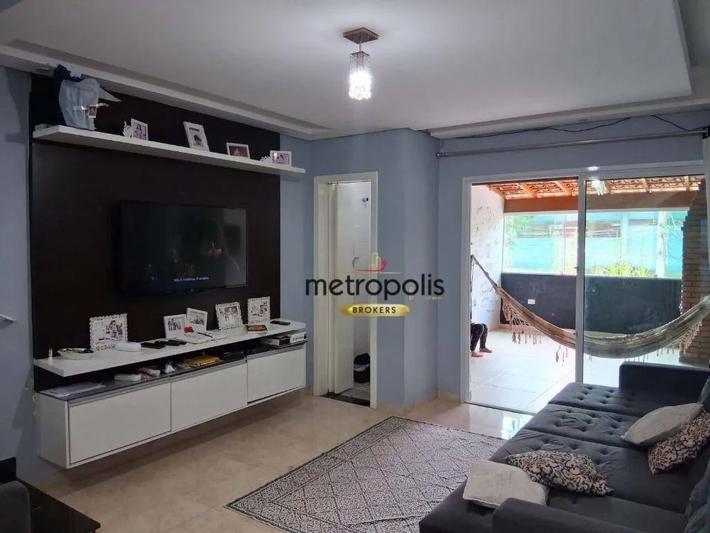 Sobrado, 3 quartos, 180 m² - Foto 1