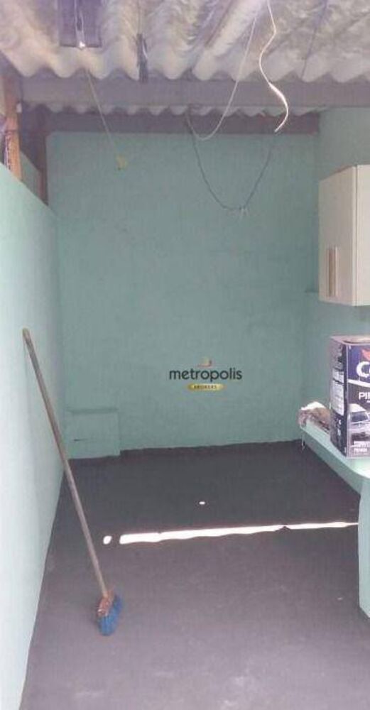 Casa à venda com 1 quarto, 65m² - Foto 2