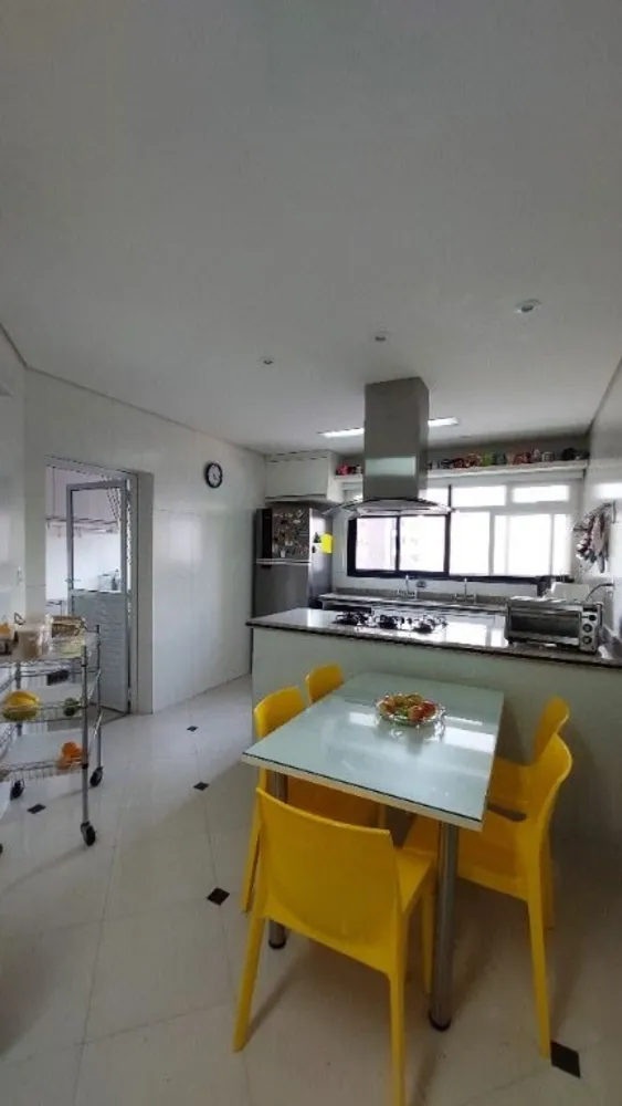 Apartamento, 4 quartos, 216 m² - Foto 2