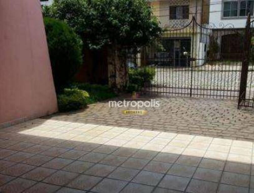Casa à venda com 5 quartos, 218m² - Foto 8
