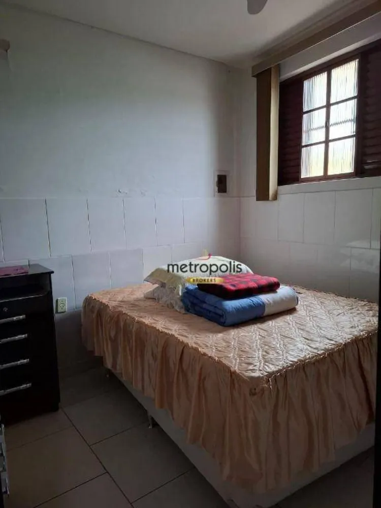 Casa, 3 quartos, 247 m² - Foto 2