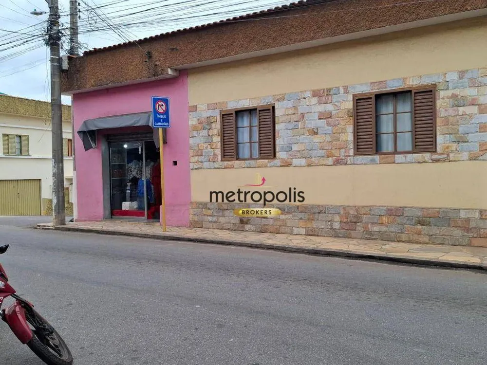 Casa, 3 quartos, 247 m² - Foto 2