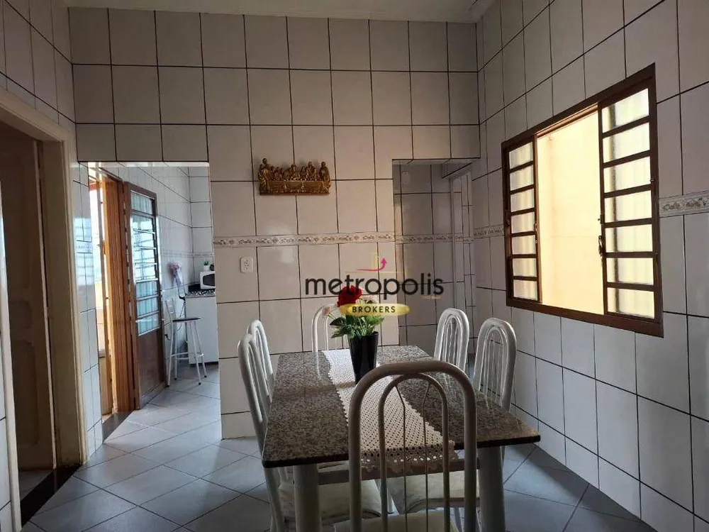 Casa, 3 quartos, 247 m² - Foto 4