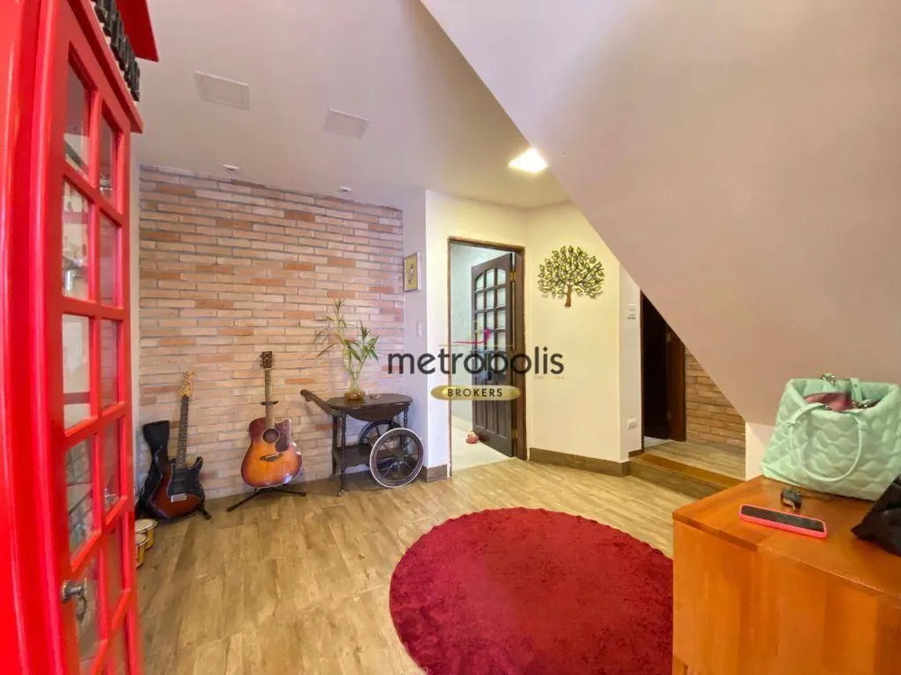 Sobrado, 3 quartos, 256 m² - Foto 2