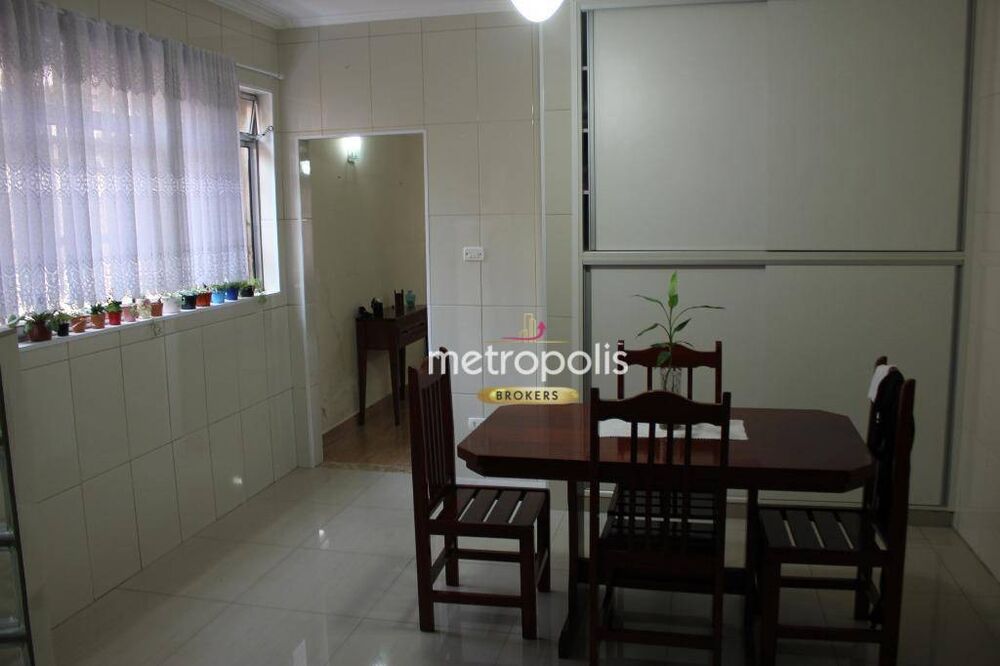Sobrado, 3 quartos, 309 m² - Foto 1